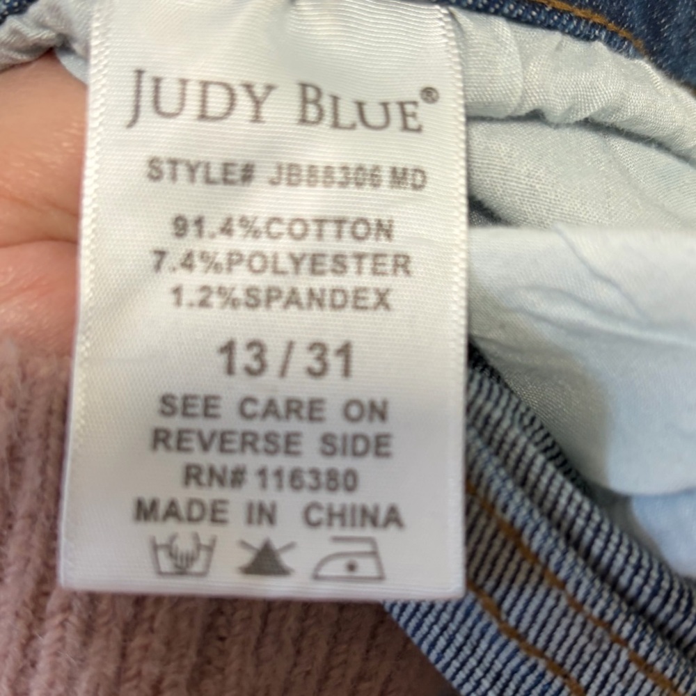 Judy Blue Boyfriend Fit‎ Jeans size 13 Waist 31 Distressed Waffle Thermal Patch - Picture 10 of 13
